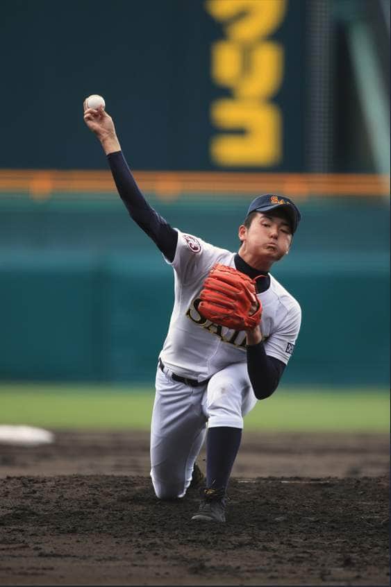 高校時代の安楽智大投手（写真：岡沢克郎/アフロ）