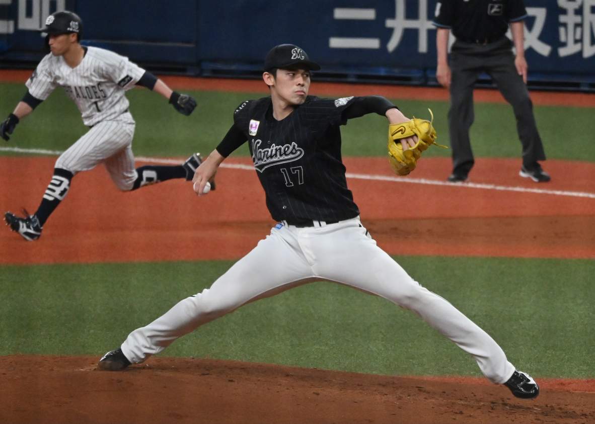 「令和の怪物」のメジャー行きはいつに？（写真：Orixbaseballclub、Wikimedia Commonsより）