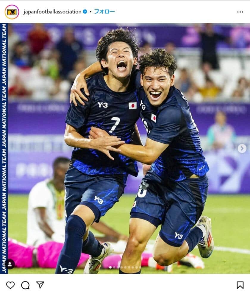 佐藤恵允選手と山本理仁選手。JFA公式インスタグラム（＠japanfootballassociation）より