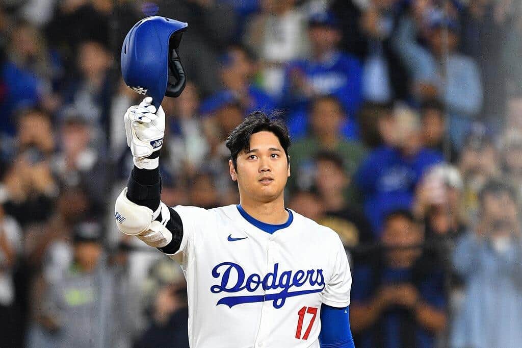 前人未踏「50-50」を達成した大谷翔平選手（写真：アフロ）