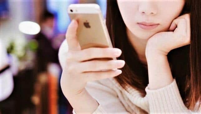 10代若者の約3割がスマホ動画を1日6時間以上視聴　「貴重な青春を浪費していいのか？」ベテラン記者は心配...調査担当者に聞く