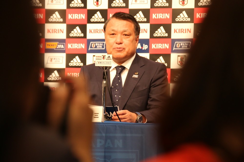 サッカー田嶋会長 キリン アディダスへ真っ先に謝辞 過去に ペコペコ を批判されたことも J Cast ニュース 全文表示