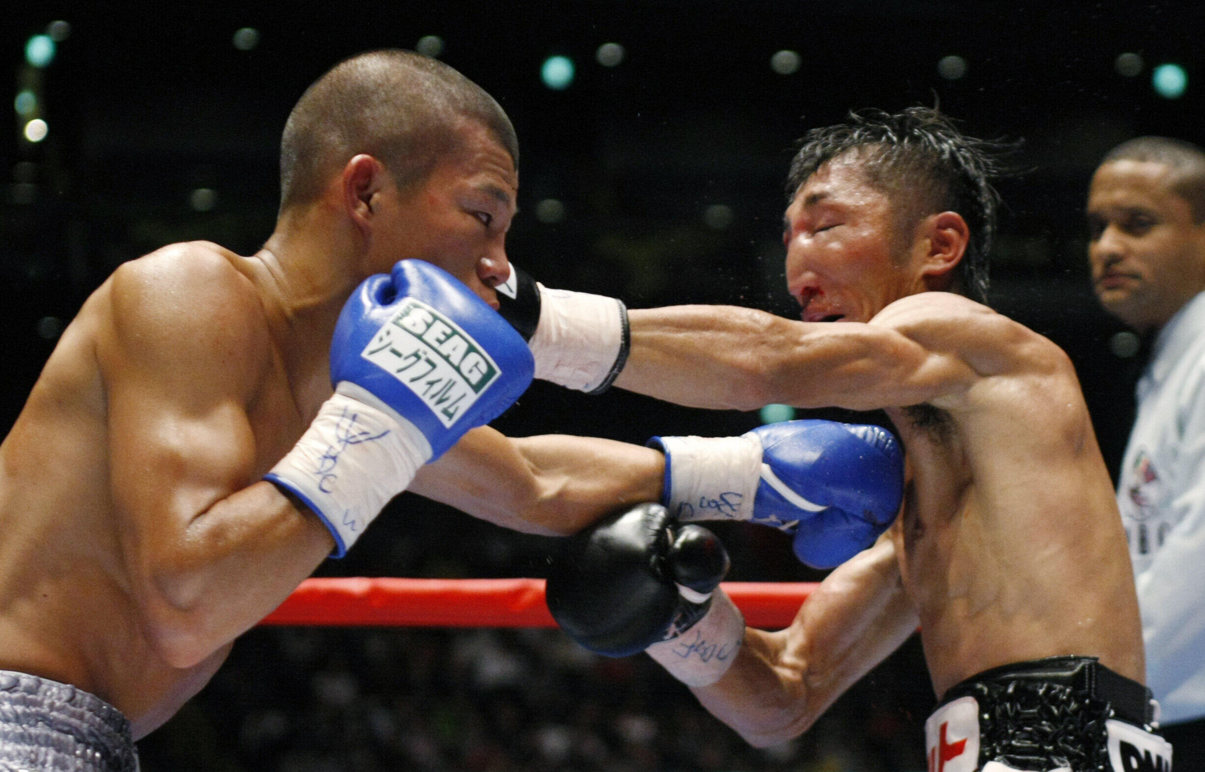 内藤大助vs亀田興毅 勝敗を分けたのは 瞬間最高視聴率50 超え 平成の 世紀の一戦 プレイバック J Cast ニュース 全文表示