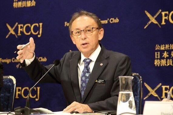 沖縄県独自の緊急事態宣言を出した玉城デニー知事