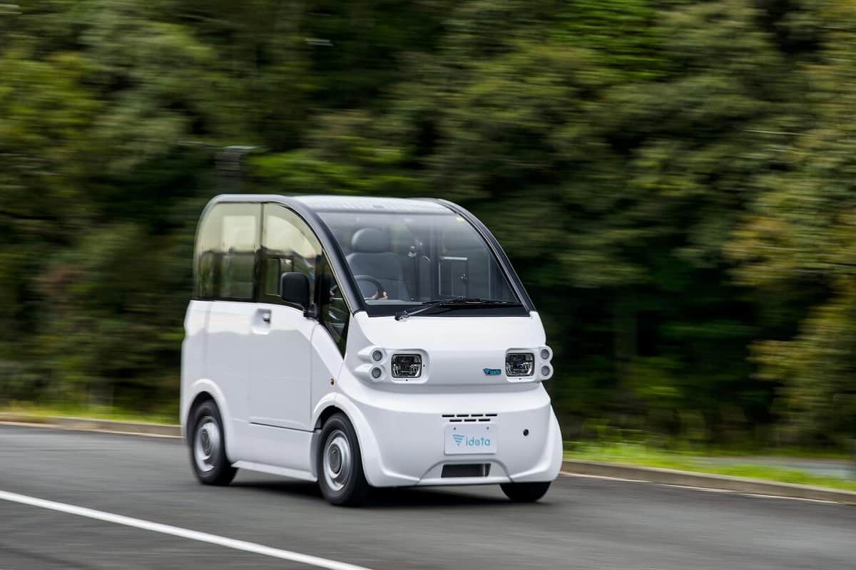 開発中の新型車両