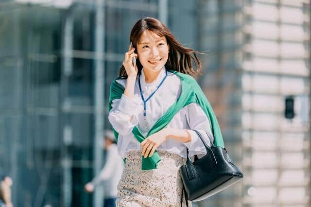 いきいきと働く女性ビジネスパーソン（写真はイメージです）