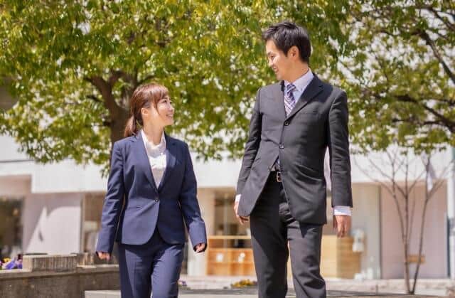 初の調査で判明、上場企業の女性正社員給与、男性より約3割低い！　男女格差上位10社...2位の日本航空を抜いた1位企業の「事情」とは