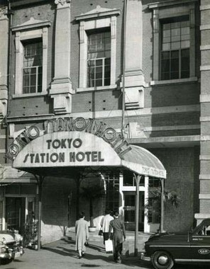 「東京名所 東京停車場之前景」1920年：東京ステーションギャラリー蔵