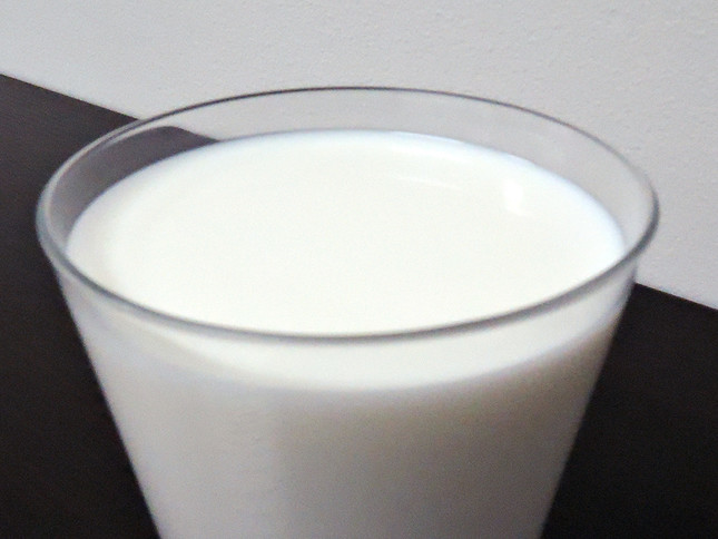 日本で流通する牛乳は、いまのところ100％国内で生産されている(編集部撮影)