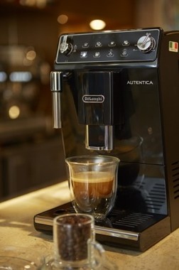 本格コーヒーがワンタッチで味わえる　メンテも簡単