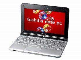 10.1型の液晶画面を搭載する