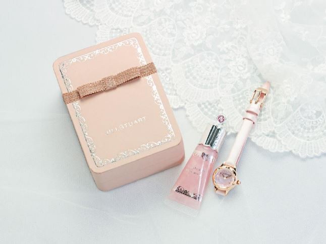 JILLSTUART Beauty誕生10周年を記念したコラボモデル！