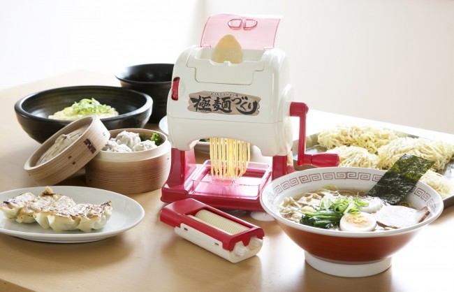 太麺・細麺・平打ち麺...自宅で本格的なラーメン作れる「～おうちでラーメン屋～極麺づくり」