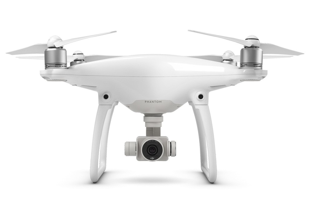 4Kカメラ搭載ドローン「Phantom 4」　障害物を避けながら毎秒30コマ