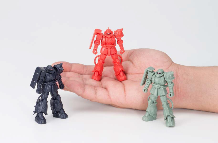 ガンダム「ザクII」　カプセルトイの組み立てキットに