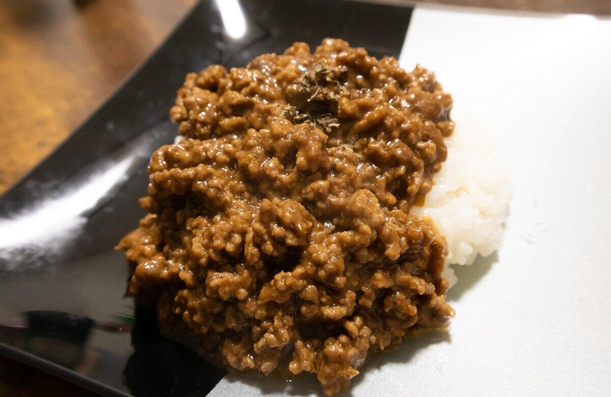 ドライカレー（チャンピオンカレーチルドパック使用）