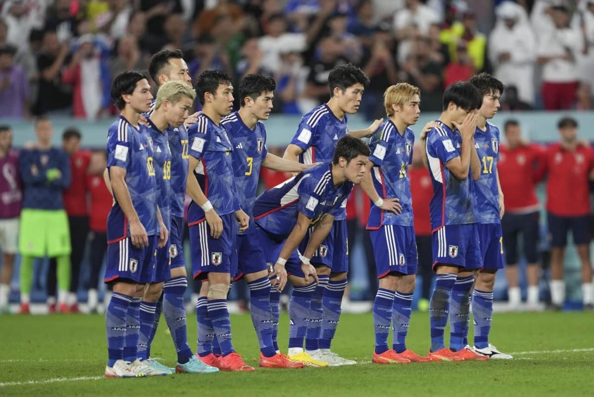 サッカーW杯「出ていない」中国なぜか熱狂　健闘の日本代表に称賛も