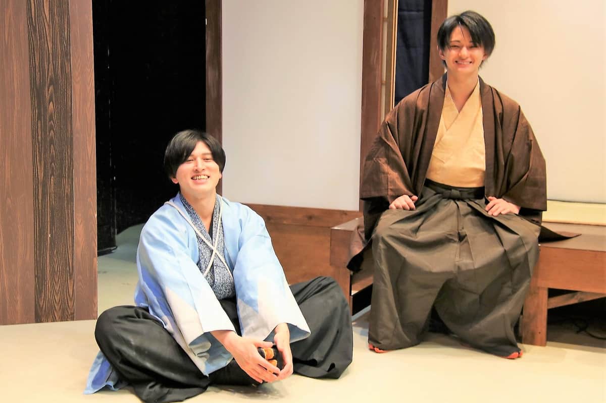 （左から）岩永亮介さん、湯本貴大さん