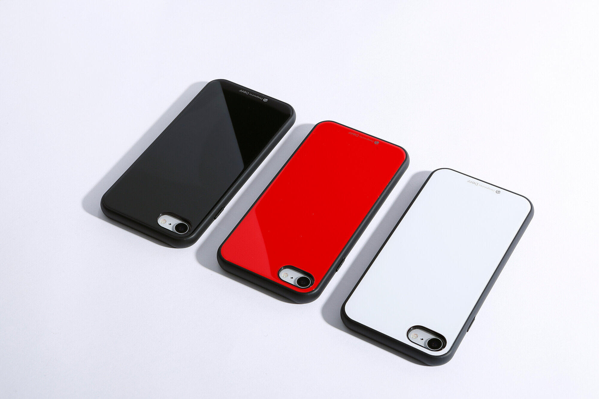 新iPhone SEケース3種 装着したままワイヤレス充電: J-CAST トレンド