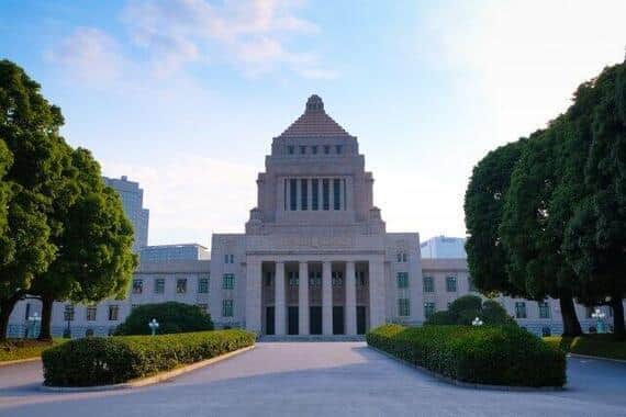 国会でも議論に？